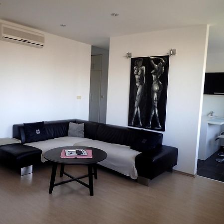 Marguerite Apartment - Parking Including Братислава Екстер'єр фото